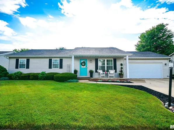 1407 White Horse Trl, Metamora, IL 61548