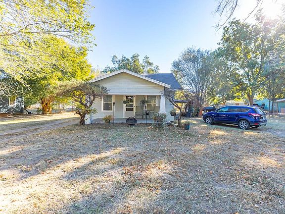 926 N 10th St, Arkansas City, KS 67005 | Zillow