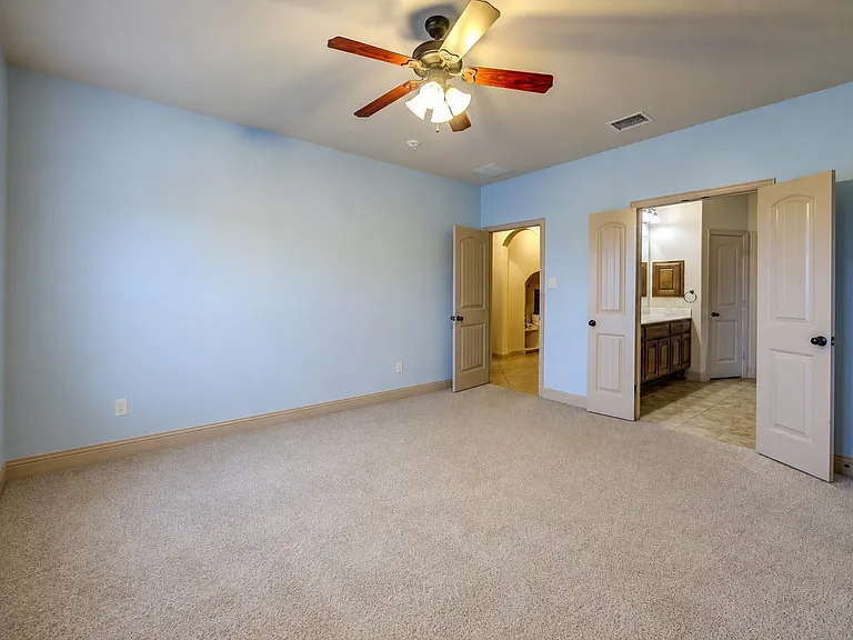 2933 Softwood Cir — Photo 13