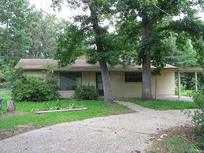 1st image of 3109 Clay Cir