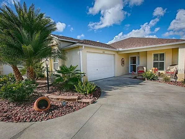 3142 Amberly Ct, The Villages, FL 32163