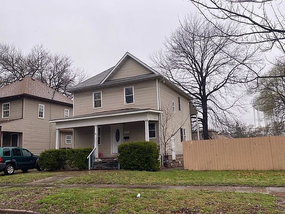 2nd image of 2337 Benton St