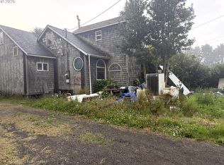 2424 Highway 101 N, Yachats, OR 97498