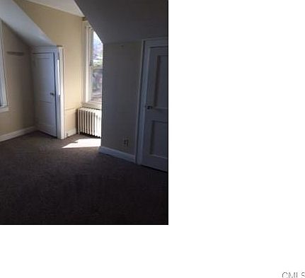 2nd image of 810 Sylvan Ave