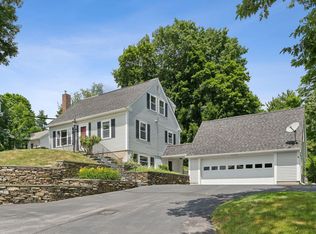 71 Central St, Hallowell, ME 04347