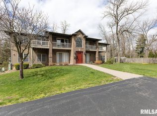 2997 3rd St UNIT 200, Moline, IL 61265