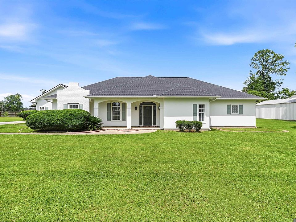 1st image of 14377 Lazy Oaks Dr