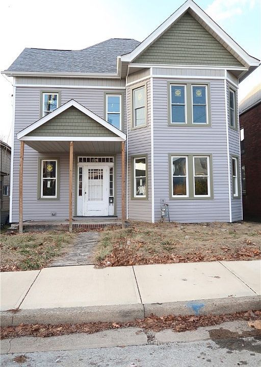 1st image of 225 N 1st St