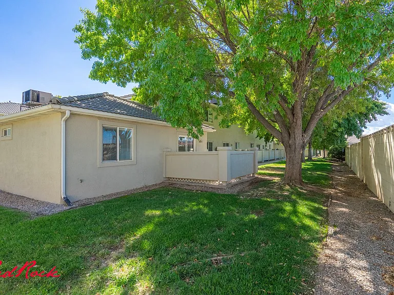 441 E Sunland Dr #6 — Photo 53
