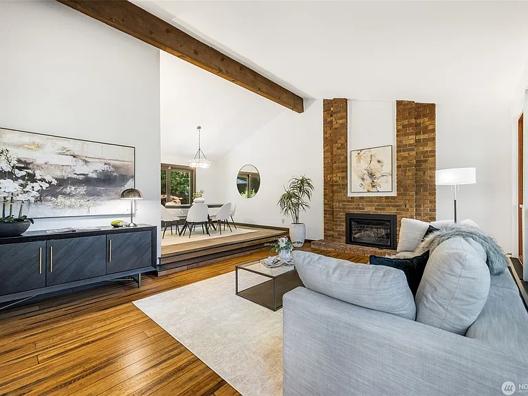 8010 NE 115th Way — Photo 3