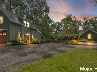 9422 Cottage Park Dr, Greenville, MI 48838