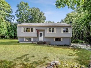 636 Andrew Mountain Rd, Naugatuck, CT 06770