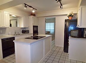 Contemporary Kitchen