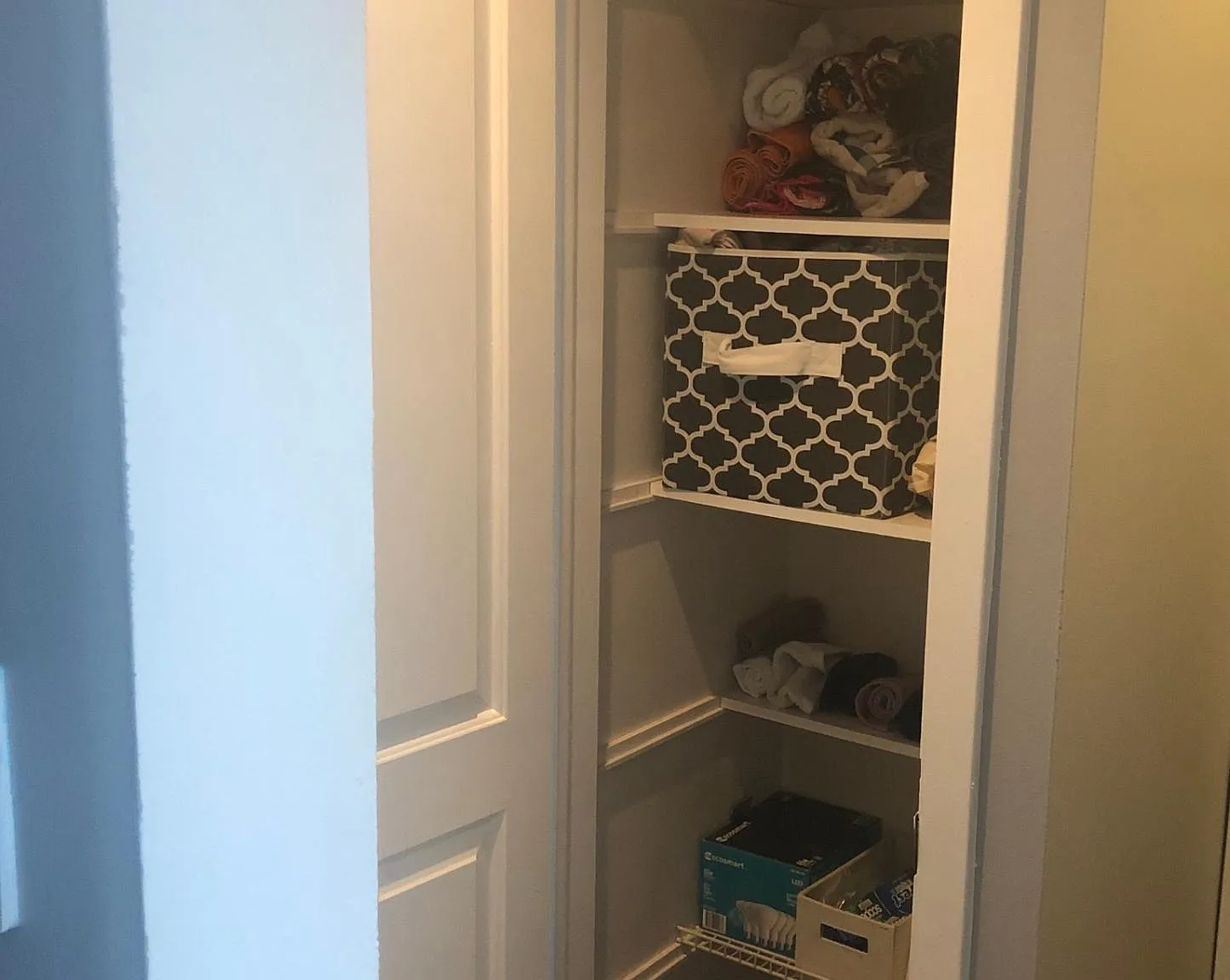 2 bed, 900 sqft, $1,800 — Photo 2