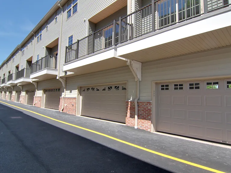 Gramercy Townhomes - 205 — Photo 29