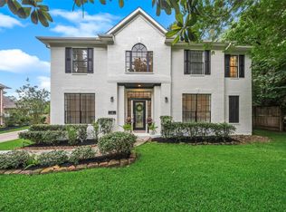 2 N Chantsong Cir, Spring, TX 77382