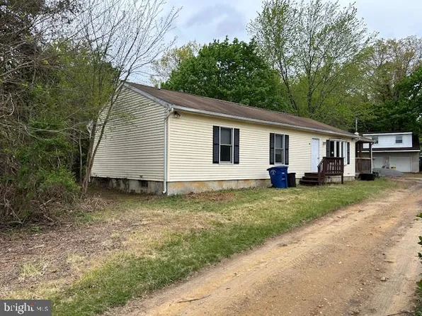 86 Woodland Ave, Franklinville, NJ 08322