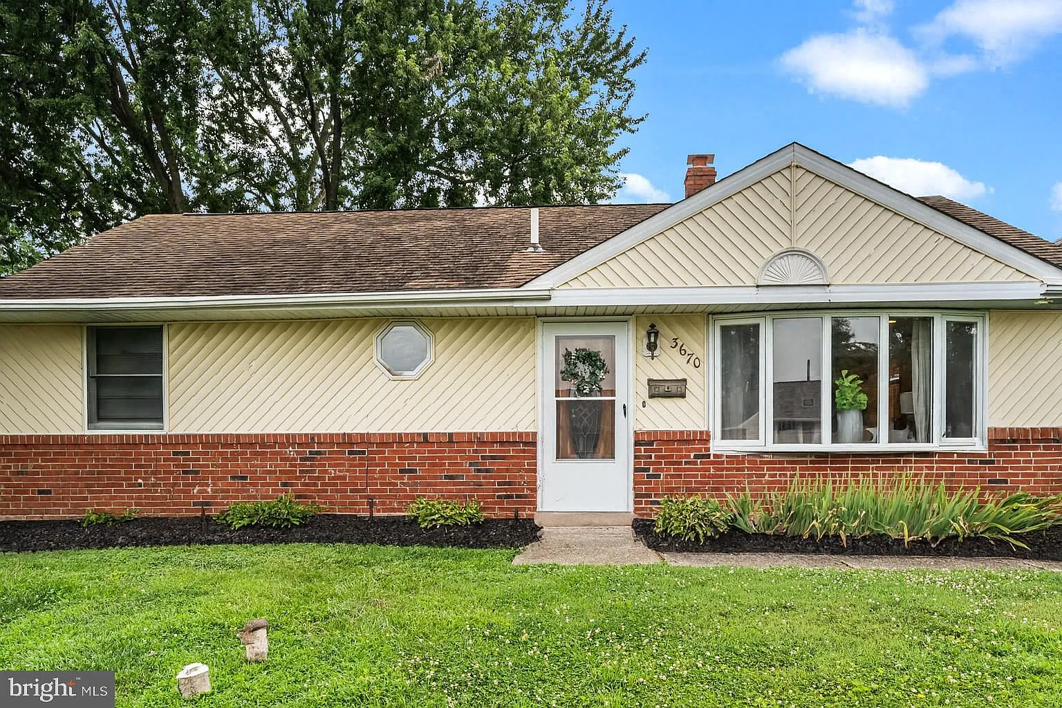3670 Kingston Way photo 1