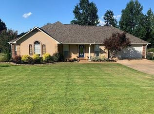 1040 Fawn Grove Rd, Mantachie, MS 38855