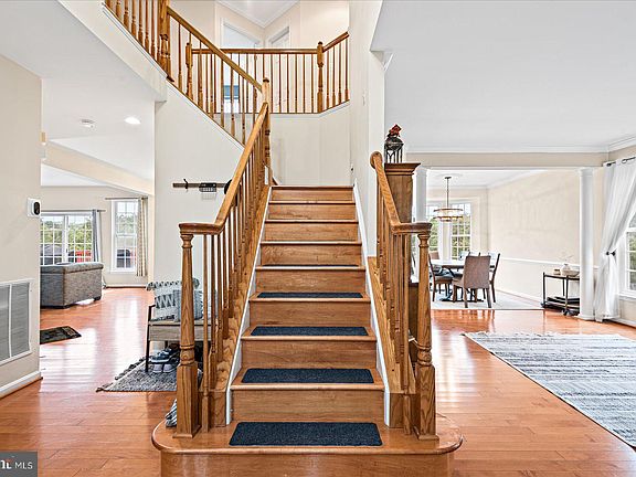 4th image of 17071 Anns Brook Ct