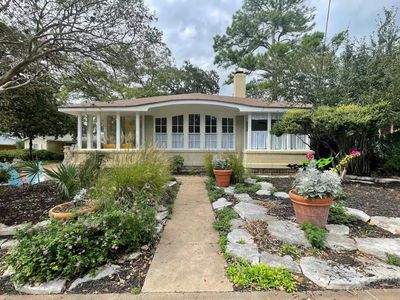 408 N Adams St, Fredericksburg, TX, 78624