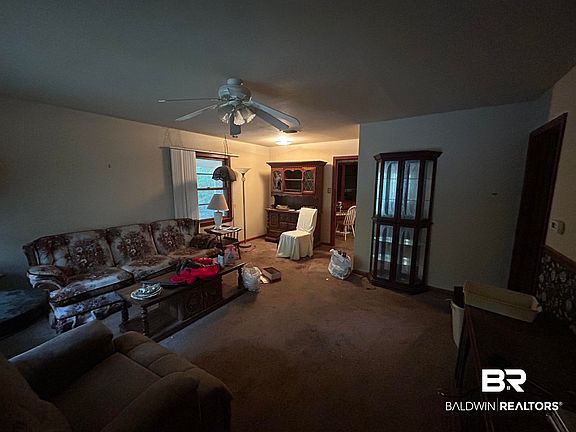 4th image of 1305 Diane Ct