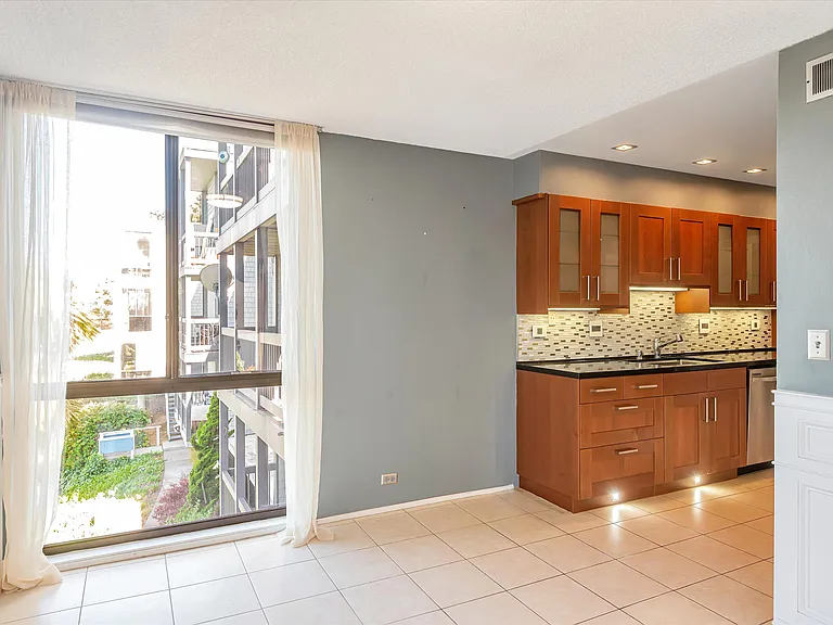 651 Port Dr #208 — Photo 9