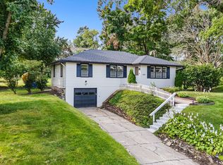 8535 Cuming St, Omaha, NE 68114