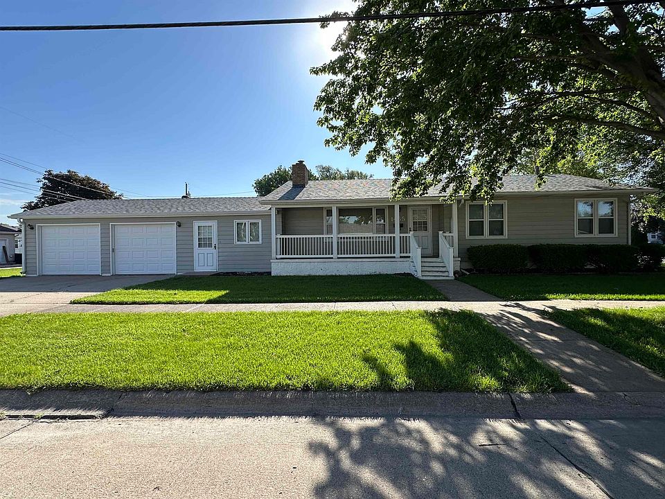 1st image of 1455 38th Ave