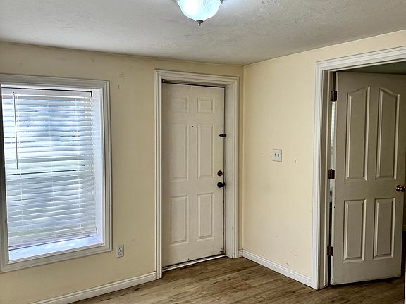 2nd image of 453 N 15th Ave #A