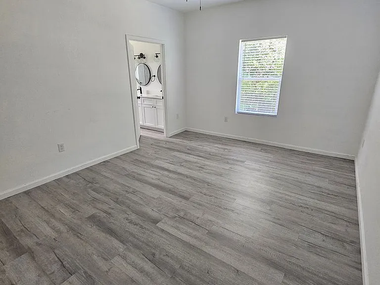 3104 W 20th Ct — Photo 9