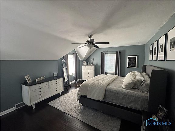 4th image of 3244 Wendover Dr