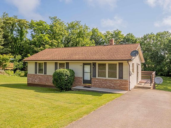 3rd image of 5194 Colonial Dr