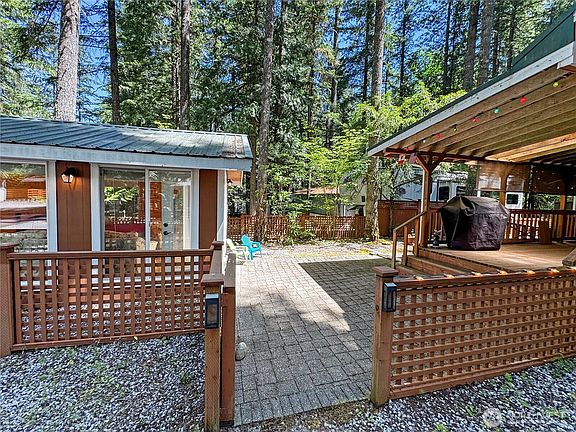 3rd image of 128 1 Jasper Trail