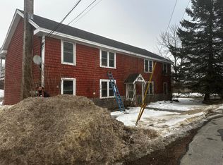 219 Waldo Ave, Belfast, ME 04915