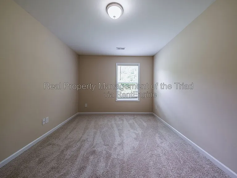 832 Prince Edward Rd — Photo 25