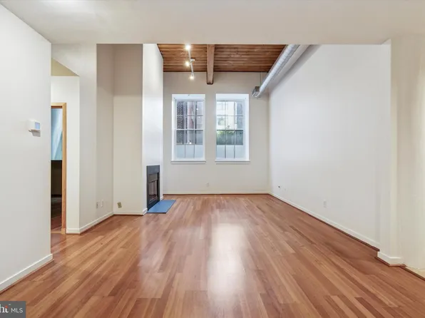 11 N 2nd St APT 102, Philadelphia, PA 19106