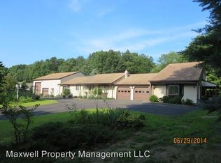 428 Moe Rd, Clifton Park, NY 12065