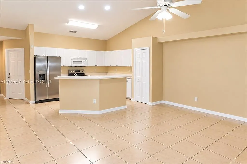 Cape Coral — Photo 3