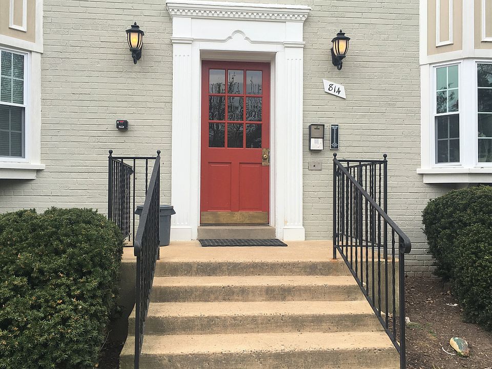 1st image of 814 S Arlington Mill Dr APT 302