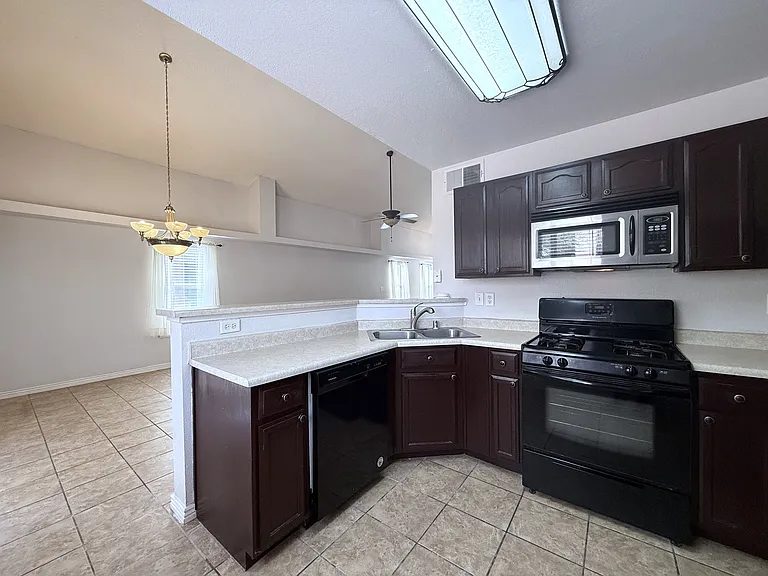 14057 Tierra Delfin Dr — Photo 15