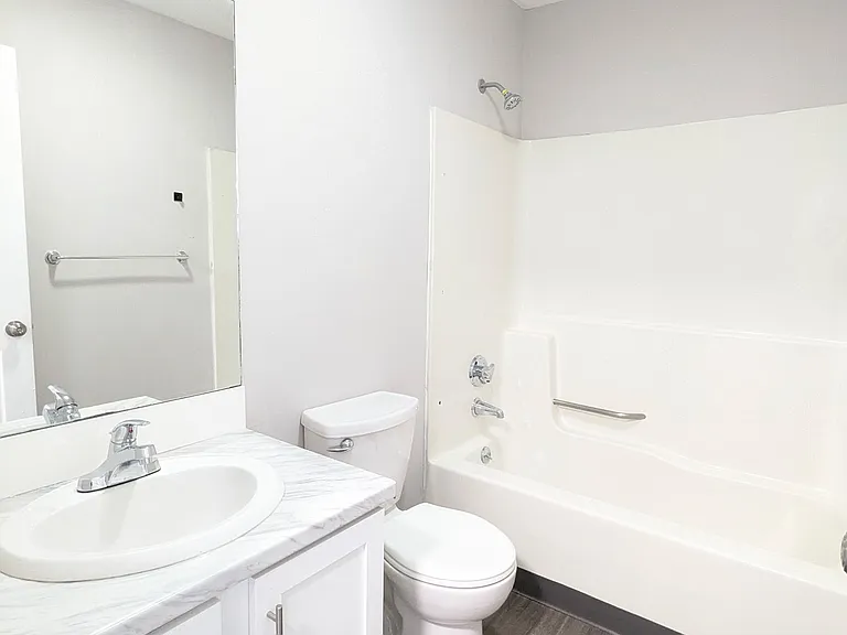 1141 E Main St #A4 — Photo 11
