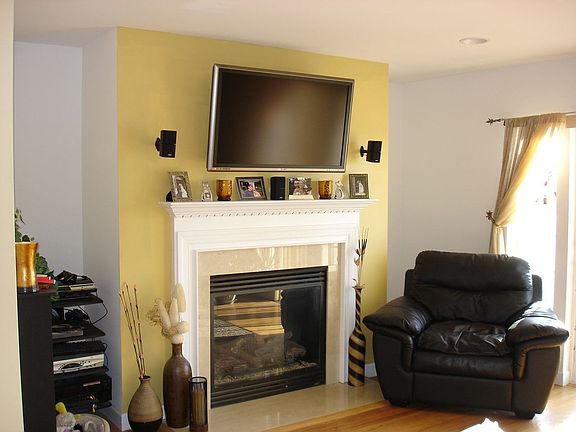 Living Room - Fireplace
