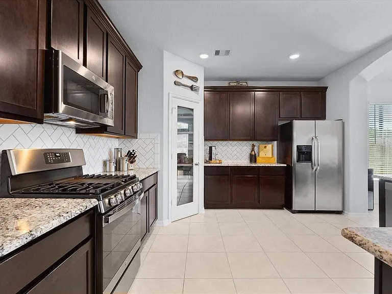 4907 Autumn Hills Trl — Photo 9