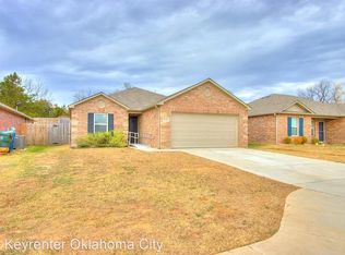 913 Klare Ln, Midwest City, OK 73130
