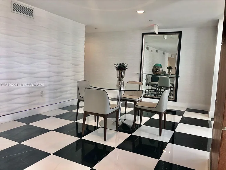 1800 N Bayshore Dr #4209 — Photo 62