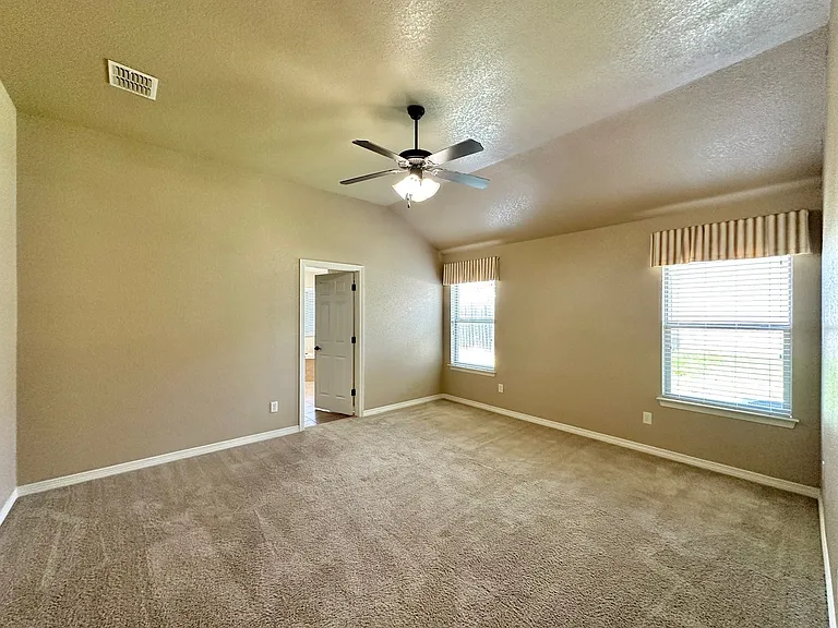 3107 Sarita Cv — Photo 15