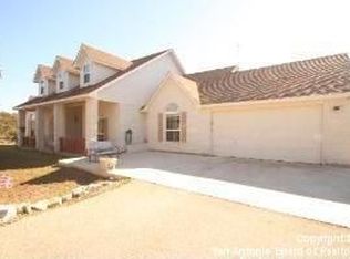 242 County Road 2811, Mico, TX 78056