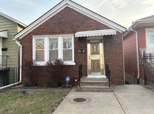 2816 S Loomis St, Chicago, IL 60608