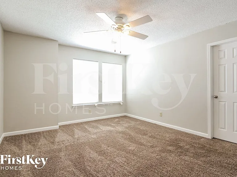 2733 Redland Ln — Photo 9